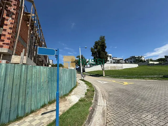 Sobrado com 550m² 5 quartos e 7 banheiros, à venda, no bairro Urbanova em São José dos Campos