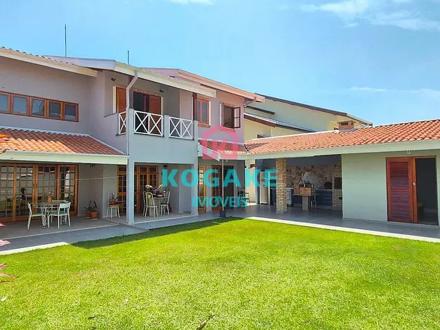 Sobrado com 450m² 4 quartos e 6 banheiros, à venda, no bairro Conjunto Residencial Esplanada do Sol em São José dos Campos