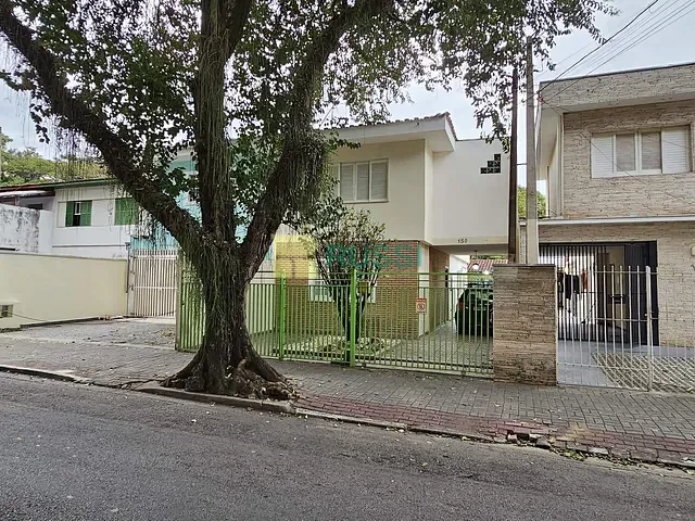 Sobrado com 190m² 3 quartos e 2 banheiros, para alugar, no bairro Vila Betânia em São José dos Campos