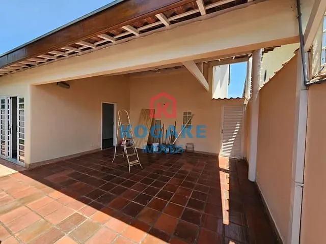 Sobrado com 375m² 3 quartos e 3 banheiros, à venda, no bairro Jardim Esplanada II em São José dos Campos