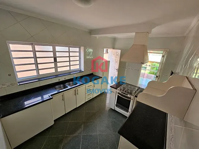 Sobrado com 375m² 3 quartos e 3 banheiros, à venda, no bairro Jardim Esplanada II em São José dos Campos