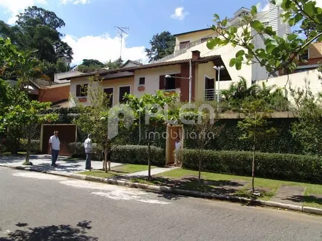 Casa de 5 quartos à venda em Vila Albertina, São Paulo