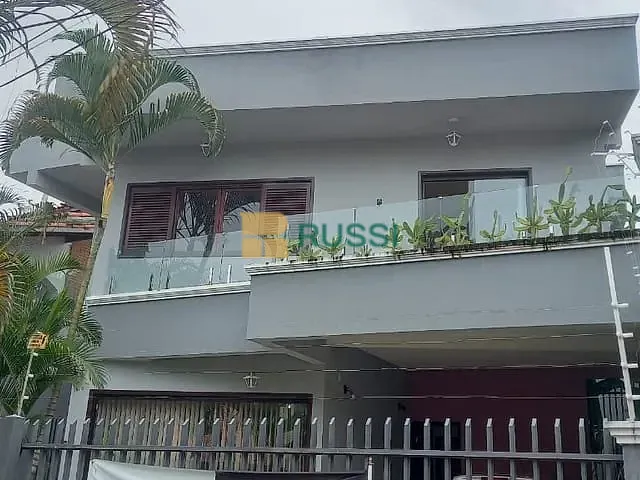 Sobrado com 350m² 4 quartos e 3 banheiros, à venda, no bairro Jardim Esplanada II em São José dos Campos
