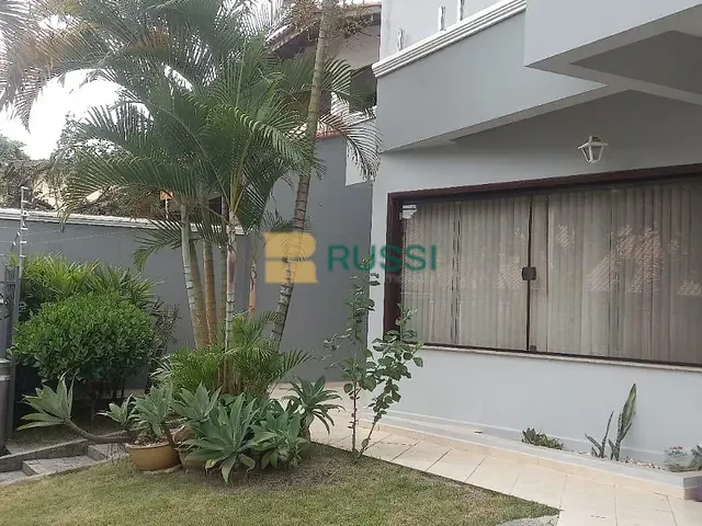 Sobrado com 350m² 4 quartos e 3 banheiros, à venda, no bairro Jardim Esplanada II em São José dos Campos