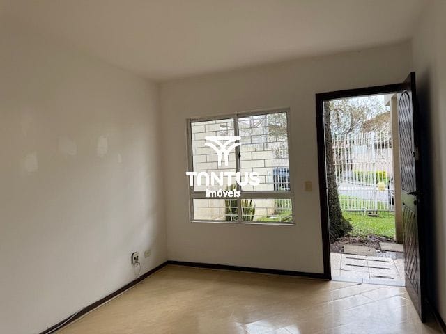 Sobrado com 152m² 3 quartos e 3 banheiros, à venda, no bairro Boqueirão em Curitiba