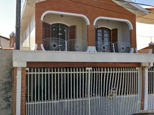 Sobrado com 4 dormitórios à venda, 206 m² por R$ 750.000,00