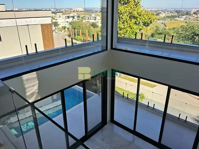 Sobrado com 530m² 4 quartos e 4 banheiros, à venda, no bairro Condomínio Residencial Alphaville I em São José dos Campos