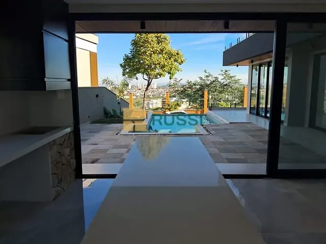 Sobrado com 530m² 4 quartos e 4 banheiros, à venda, no bairro Condomínio Residencial Alphaville I em São José dos Campos