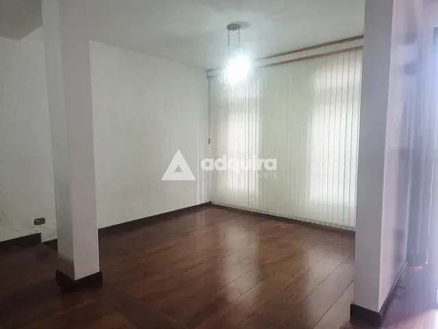 Sobrado com 238m² 5 quartos e 4 banheiros, à venda, no bairro Centro em Ponta Grossa