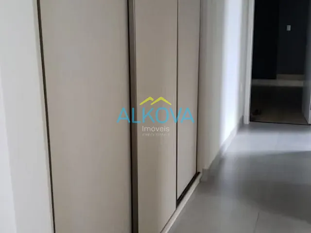Sobrado com 183m² 3 quartos e 2 banheiros, à venda, no bairro Santa Mônica em Caçapava
