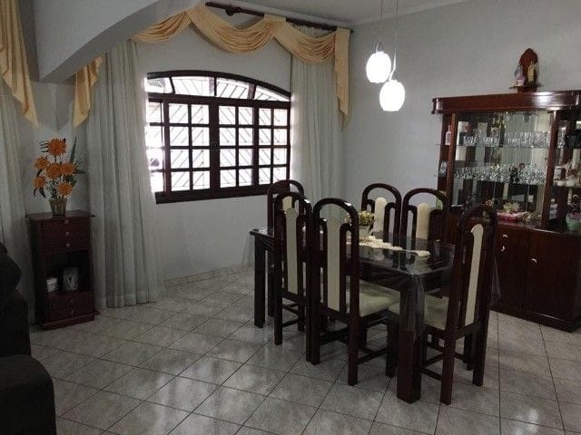 Sobrado com 420m² 3 quartos e 3 banheiros, à venda, no bairro Parque Continental em Guarulhos
