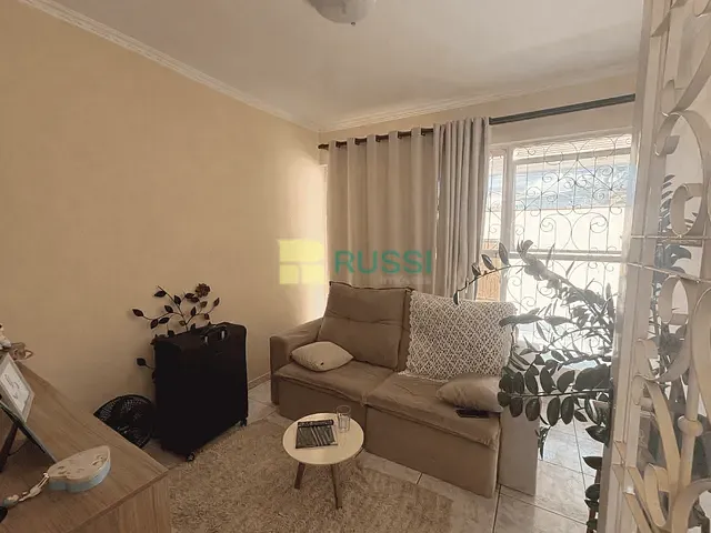 Sobrado com 388m² 4 quartos e 3 banheiros, à venda, no bairro Jardim das Indústrias em São José dos Campos