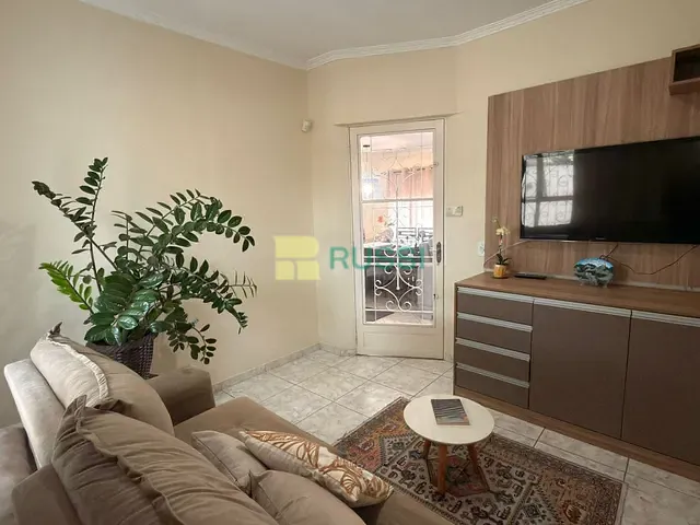 Sobrado com 388m² 4 quartos e 3 banheiros, à venda, no bairro Jardim das Indústrias em São José dos Campos