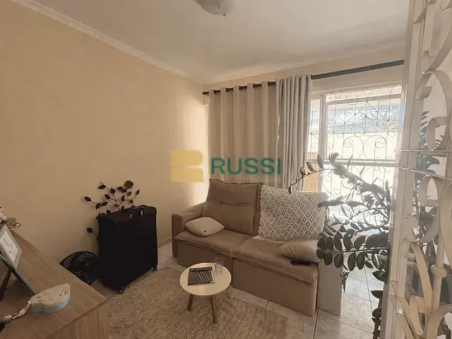 Sobrado com 388m² 4 quartos e 3 banheiros, à venda, no bairro Jardim das Indústrias em São José dos Campos