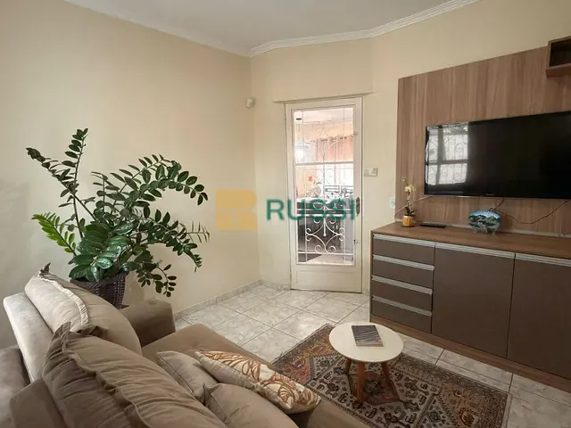 Sobrado com 388m² 4 quartos e 3 banheiros, à venda, no bairro Jardim das Indústrias em São José dos Campos