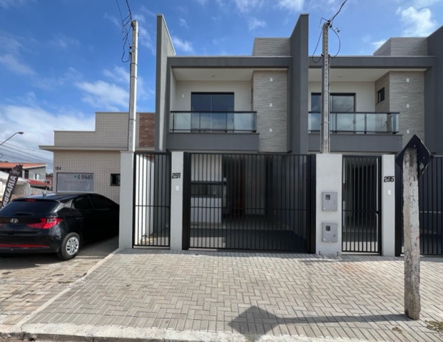 Locação - Sobrado com 2 suítes, 3 banheiros, 1 vaga, Churrasqueira, Santa Terezinha, Contorno.