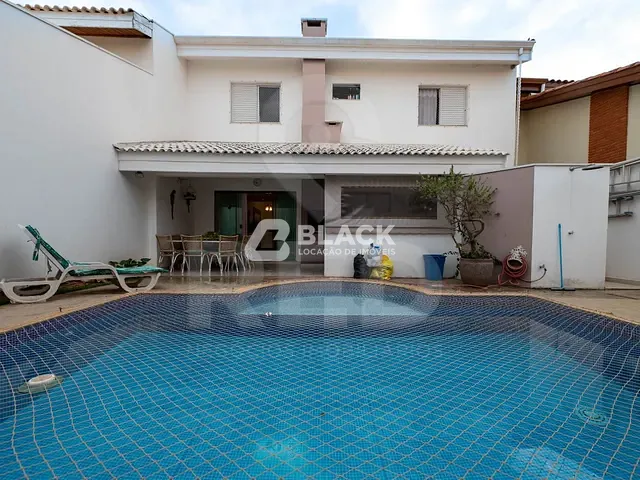 Sobrado com 250m² 3 quartos e 3 banheiros, à venda ou para alugar, no bairro Vila Haro em Sorocaba