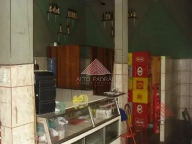 Sobrado 4 quartos e 2 banheiros, à venda, no bairro Parque São Vicente em Mauá