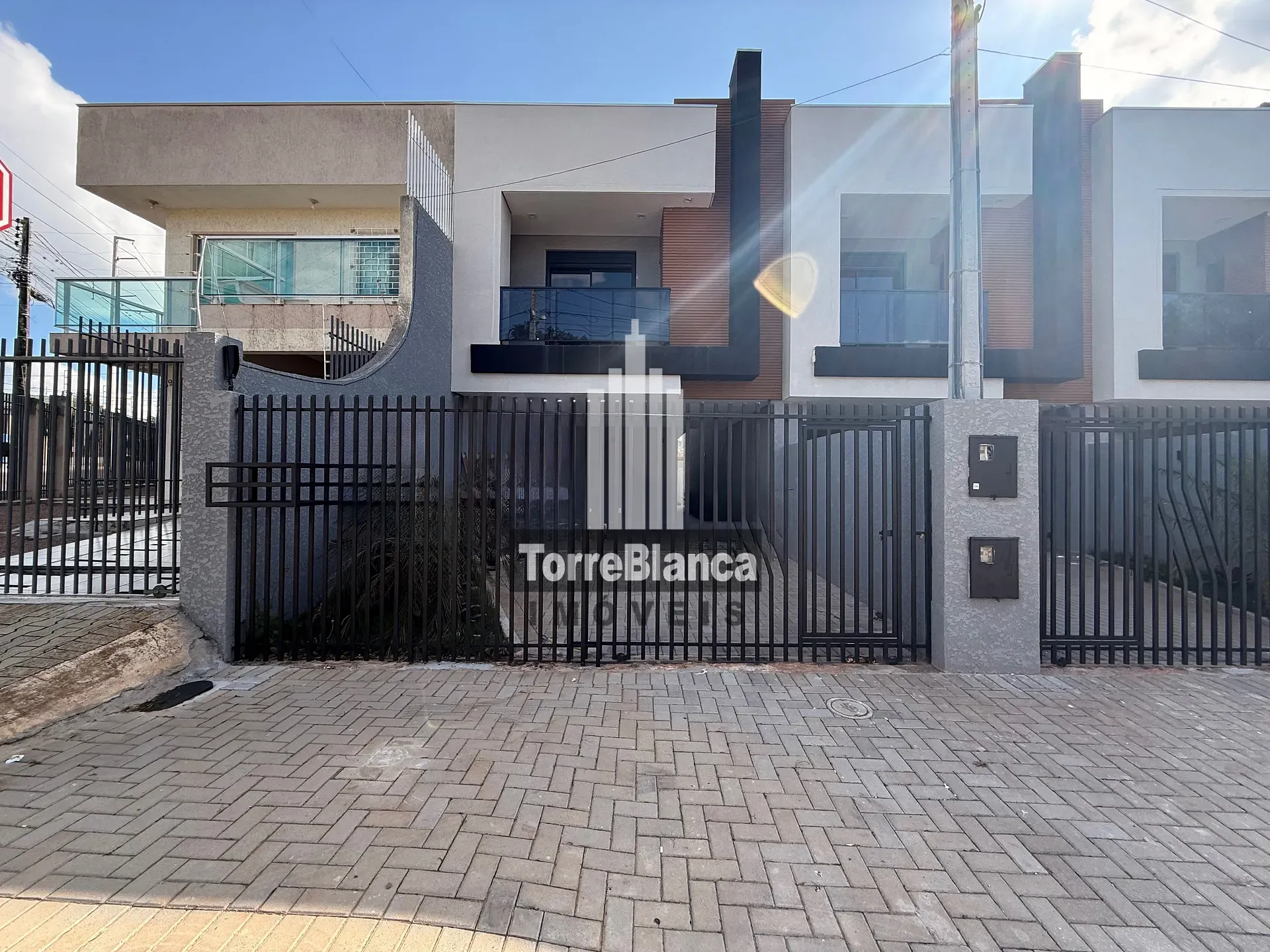 Sobrado, 3 quartos, 177 m² - Foto 1
