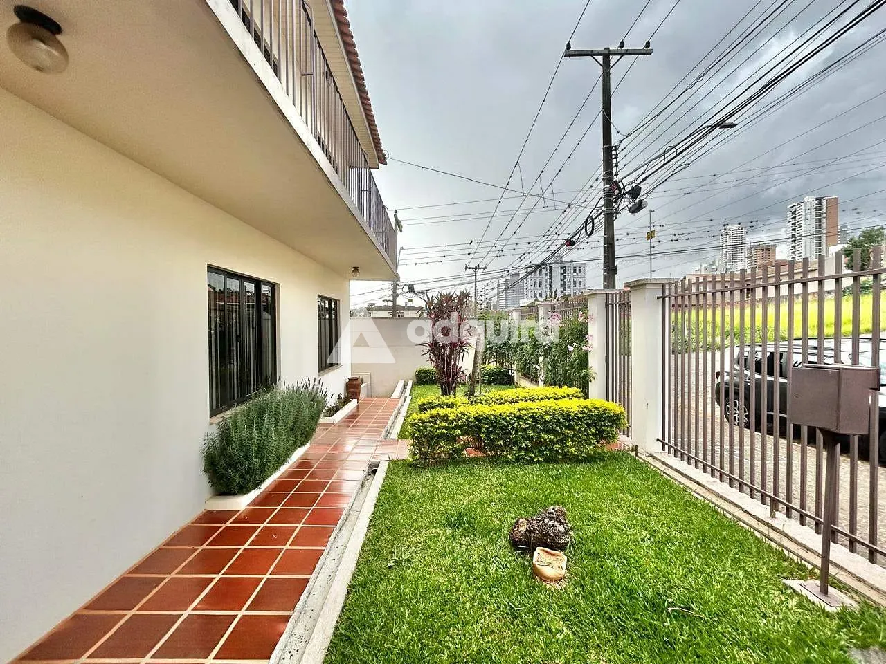 Sobrado, 5 quartos, 325 m² - Foto 2