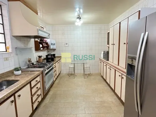 Sobrado com 398m² 4 quartos e 4 banheiros, à venda, no bairro Jardim Esplanada em São José dos Campos