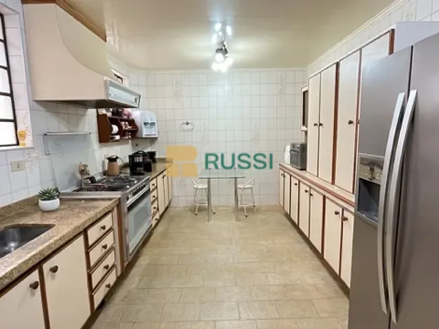 Sobrado com 398m² 4 quartos e 4 banheiros, à venda, no bairro Jardim Esplanada em São José dos Campos