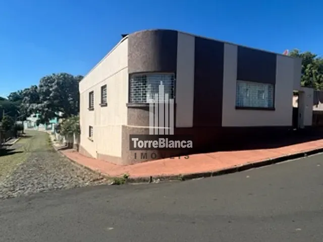 Sobrado com 485m² 4 quartos e 3 banheiros, à venda, no bairro Nova Rússia em Ponta Grossa