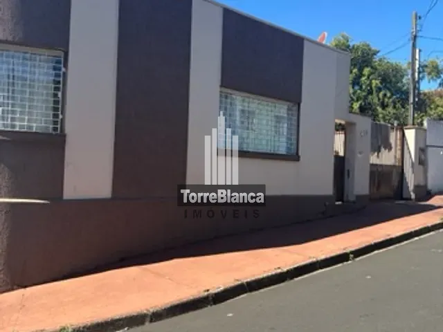 Sobrado com 485m² 4 quartos e 3 banheiros, à venda, no bairro Nova Rússia em Ponta Grossa