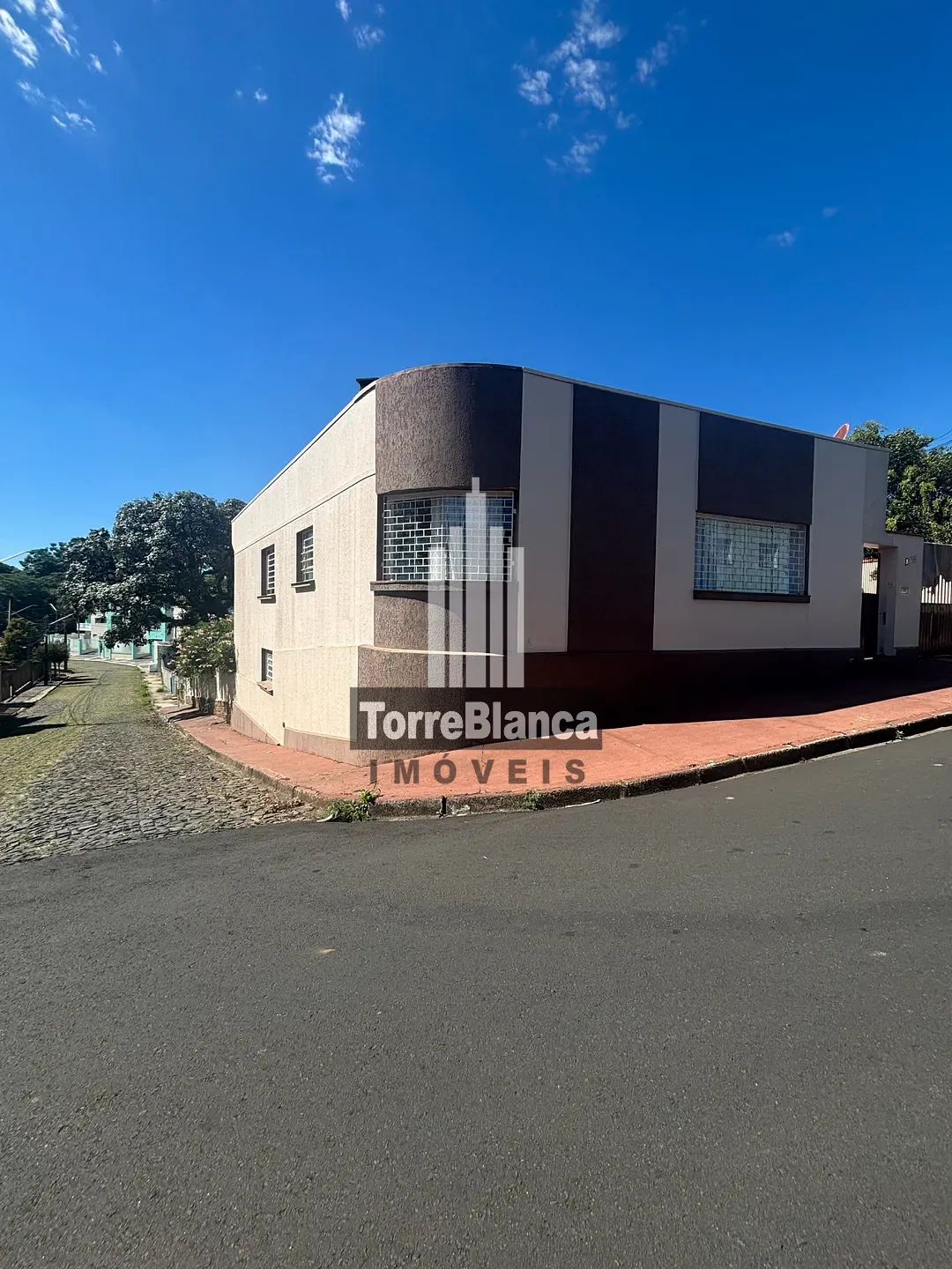 Sobrado, 4 quartos, 211 m² - Foto 2