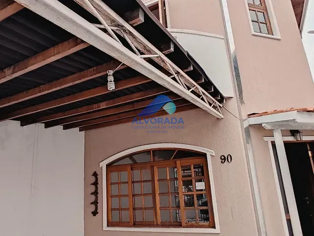 Sobrado com 144m² 3 quartos e 3 banheiros, à venda, no bairro Jardim das Indústrias em São José dos Campos