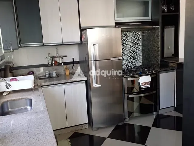 Sobrado 3 quartos e 3 banheiros, para alugar, no bairro Colônia Dona Luíza em Ponta Grossa