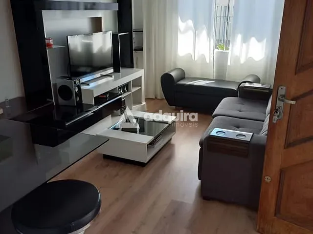 Sobrado 3 quartos e 3 banheiros, para alugar, no bairro Colônia Dona Luíza em Ponta Grossa
