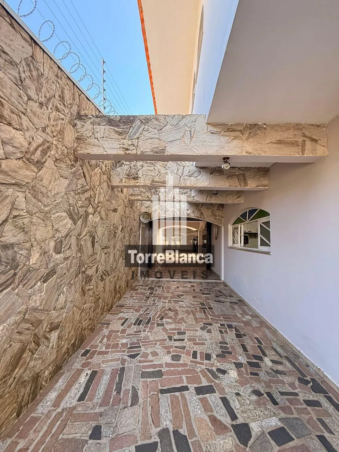 Sobrado, 6 quartos, 680 m² - Foto 3