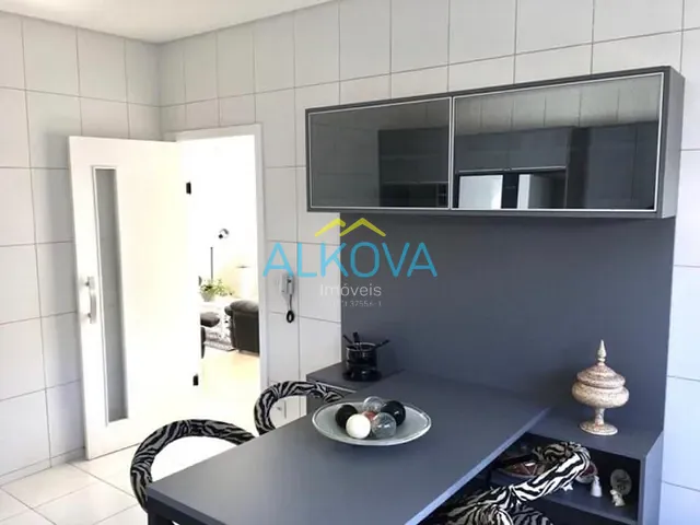 Sobrado com 300m² 4 quartos e 3 banheiros, à venda, no bairro Condomínio Terras do Vale em Caçapava