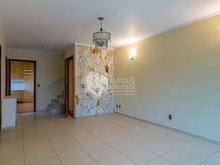Foto do Sobrado-Sobrado para venda em Vila Madalena com 4 quartos, sendo 1 suíte, 186m²