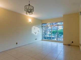 Foto do Sobrado-Sobrado para venda em Vila Madalena com 4 quartos, sendo 1 suíte, 186m²