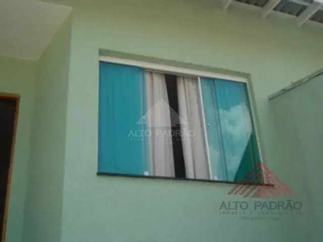 Sobrado 3 quartos e 1 banheiro, à venda, no bairro Parque das Américas em Mauá