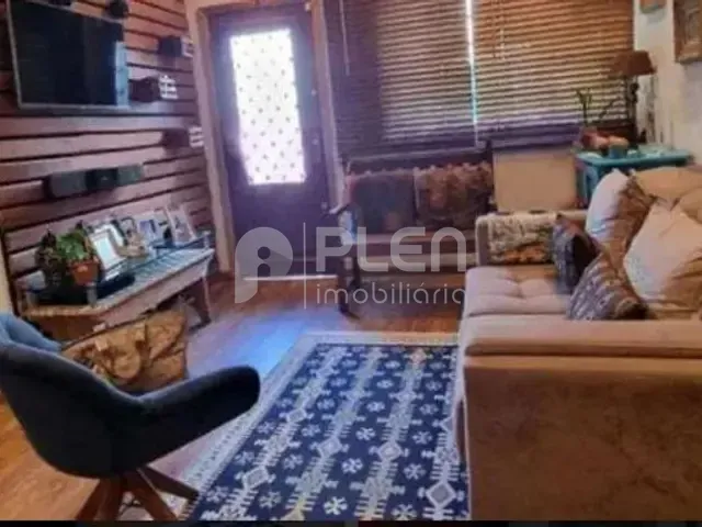 Sobrado 2 quartos e 2 banheiros, à venda, no bairro Vila Aurora (Zona Norte) em São Paulo