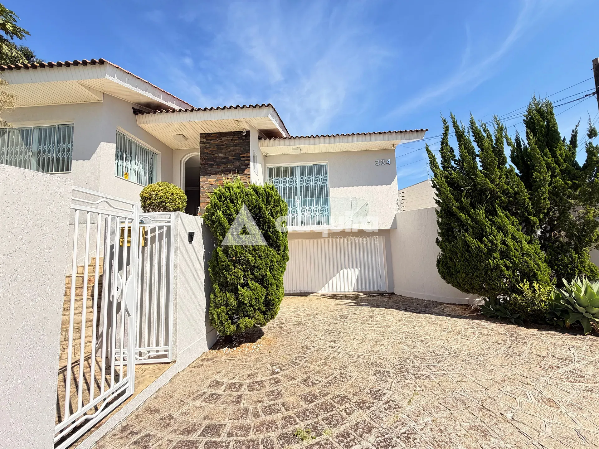 Sobrado, 4 quartos, 409 m² - Foto 1
