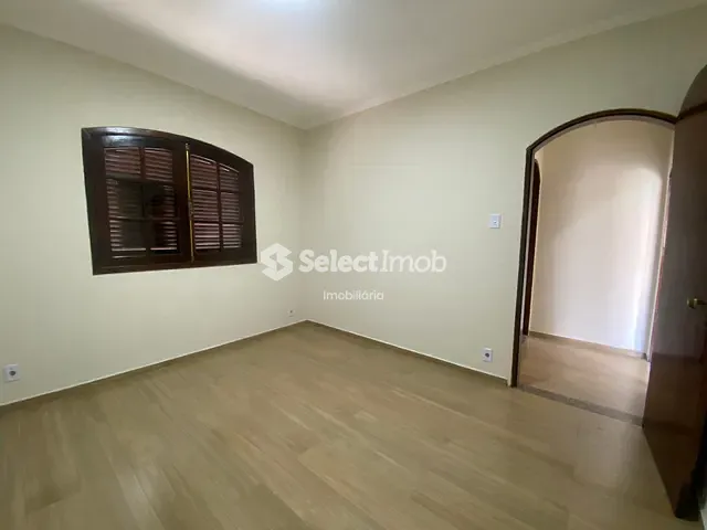 Sobrado com 190m² 3 quartos e 1 banheiro, à venda, no bairro Ponte Seca em Ribeirão Pires