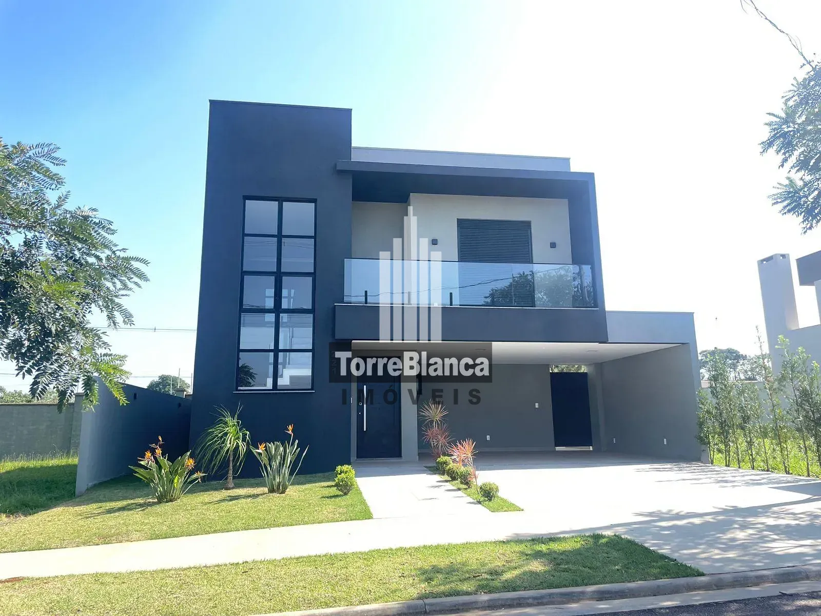 Sobrado, 4 quartos, 233 m² - Foto 1