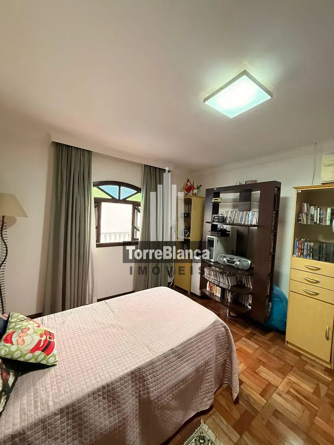 Sobrado, 6 quartos, 420 m² - Foto 4