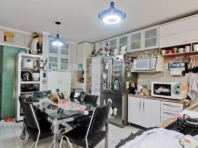 Sobrado 3 quartos e 4 banheiros, à venda, no bairro Vila Guaca em São Paulo
