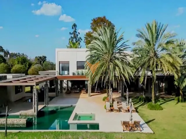 Sobrado com 21000m² 6 quartos e 10 banheiros, à venda, no bairro Fazenda Vila Real de Itu em Itu