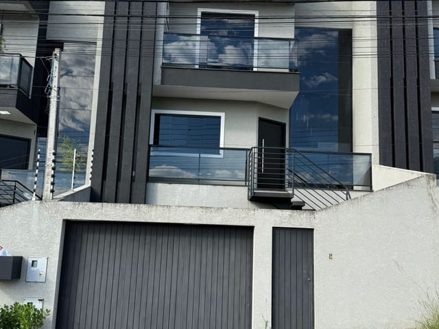 TRIPLEX À VENDA, 138 M², JD CARVALHO