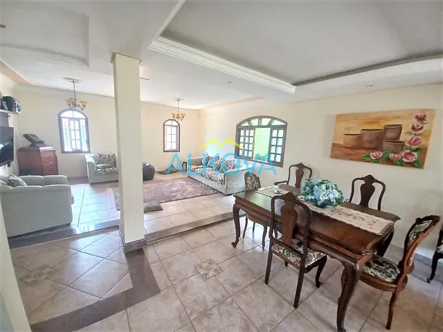 Sobrado com 250m² 3 quartos e 3 banheiros, à venda, no bairro Bosque dos Eucaliptos em São José dos Campos