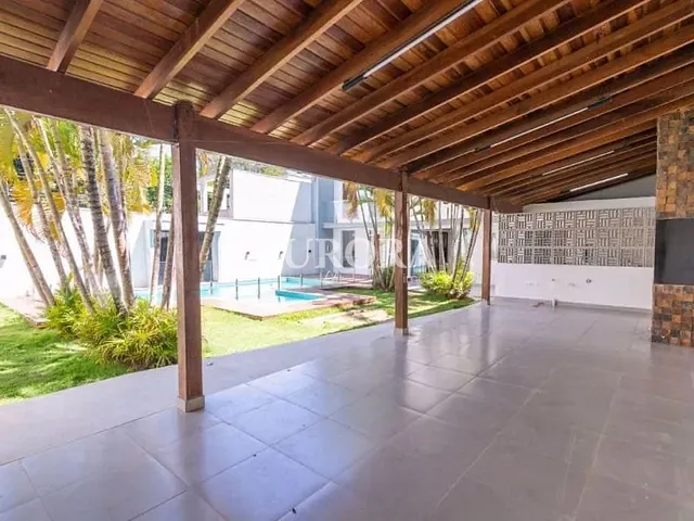 Sobrado com 500m² 4 quartos e 4 banheiros, à venda, no bairro Califórnia em Londrina