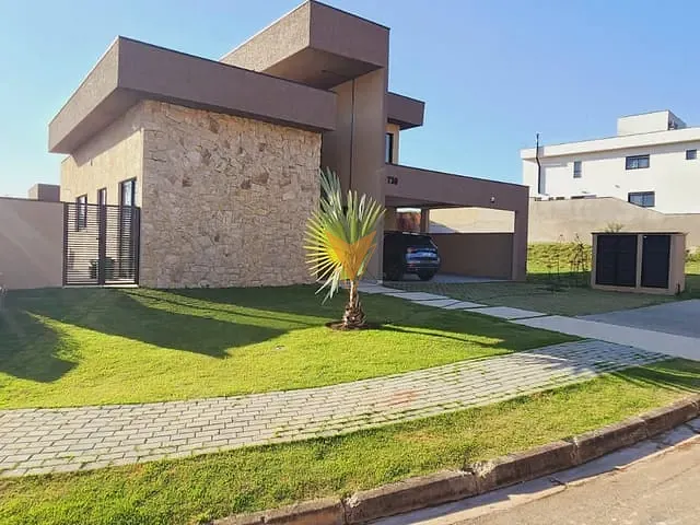 Sobrado com 543m² 3 quartos e 5 banheiros, à venda, no bairro Granja Viana em Cotia