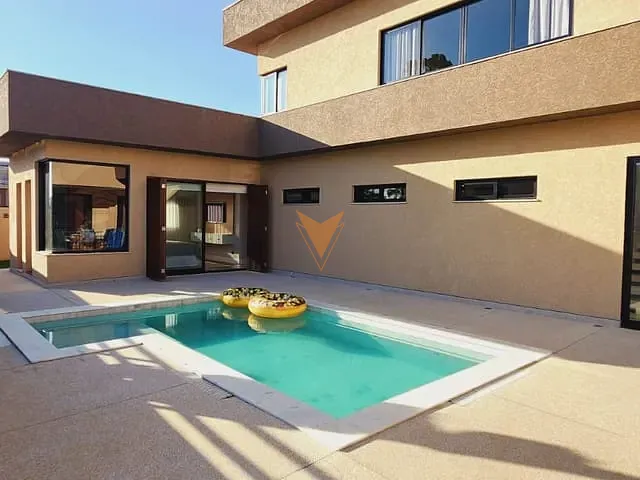 Sobrado com 543m² 3 quartos e 5 banheiros, à venda, no bairro Granja Viana em Cotia