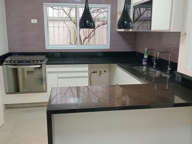 Sobrado com 190m² 3 quartos e 4 banheiros, à venda, no bairro Mirandópolis em São Paulo